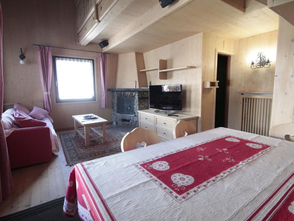 Tranquil Holiday Home In Livigno Italy Near Ski Area Eksteriør billede
