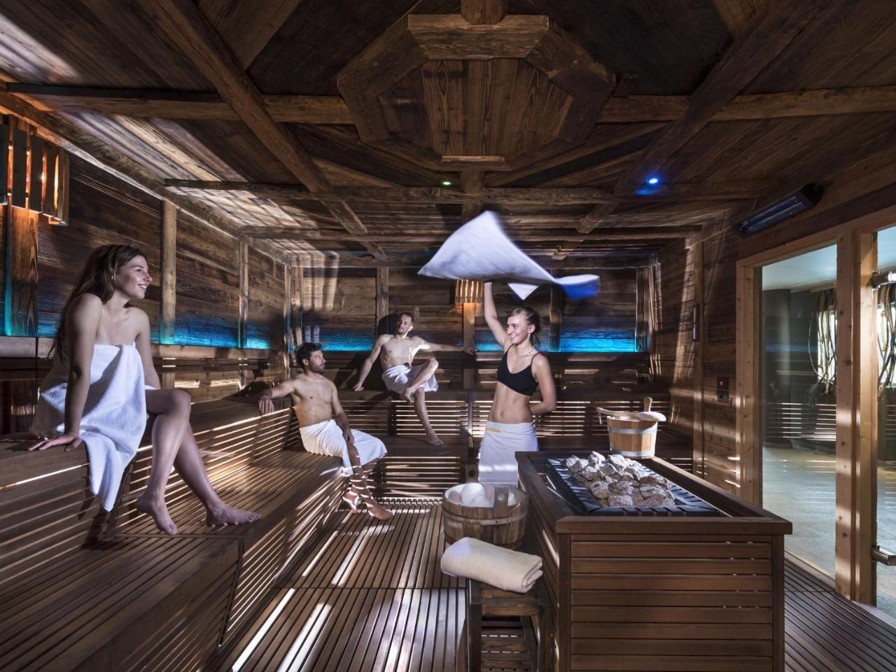 Tranquil Holiday Home In Livigno Italy Near Ski Area Eksteriør billede